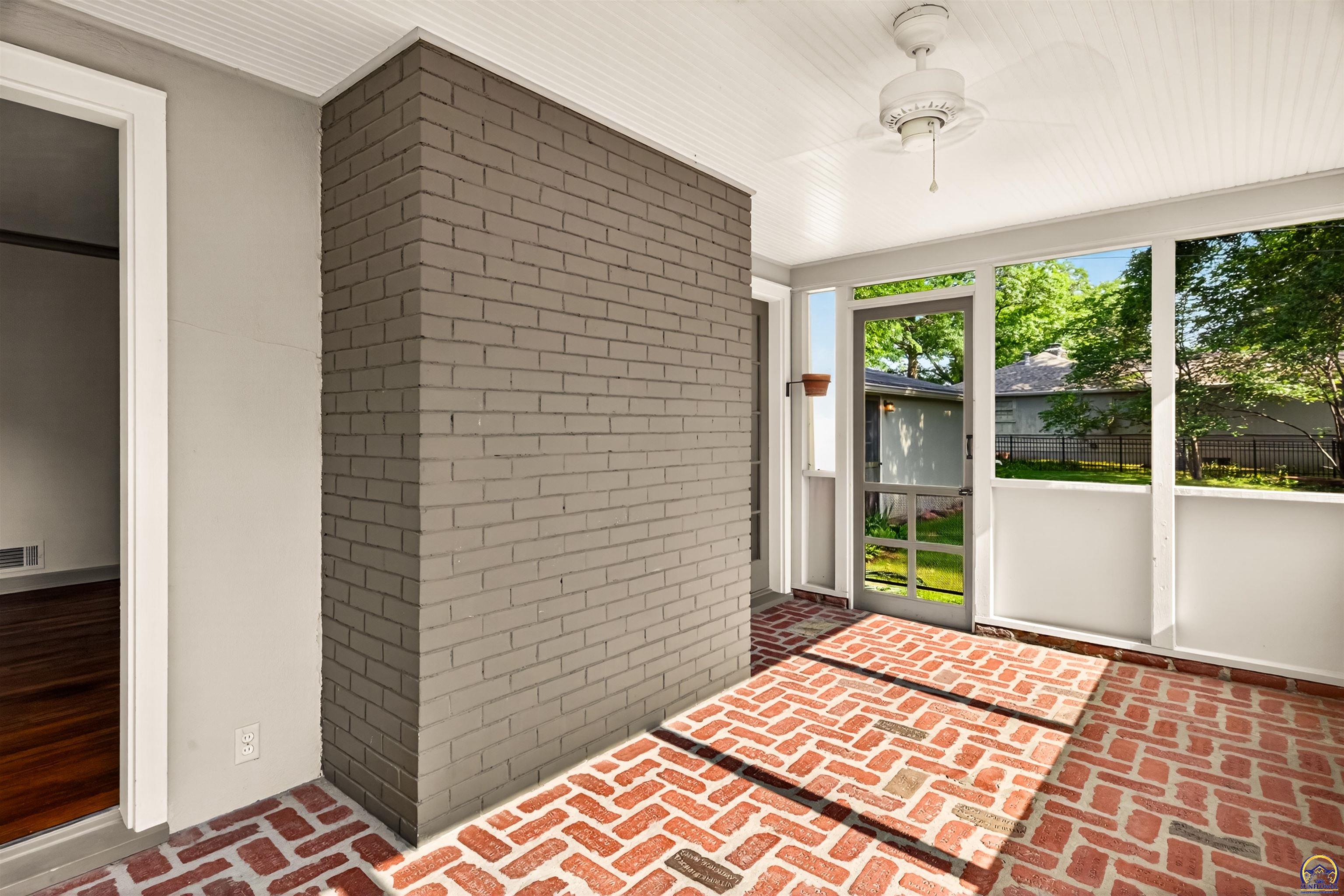 3324 Southwest 19th Street Topeka, KS 66604 - Photo 14 of 29