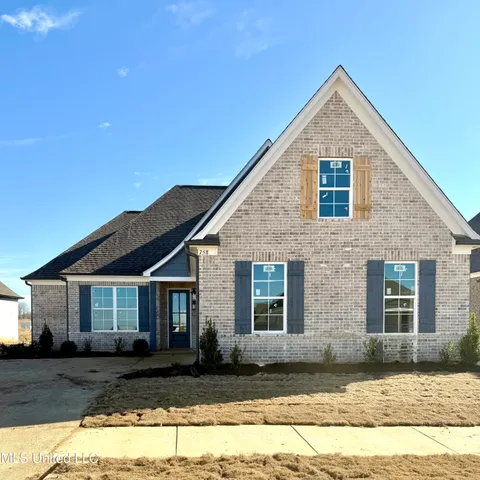 $384,900 | 618 Tallahatchie Street, Hernando, MS 38651