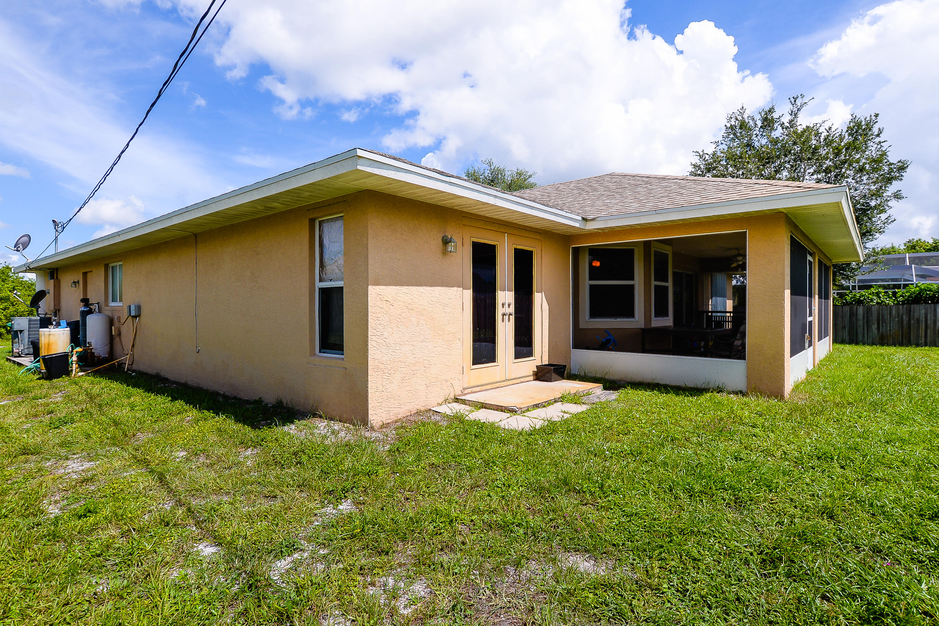 576 Southwest Undallo Road Port St. Lucie, FL 34953 - Photo 17 of 18 LR-6384
