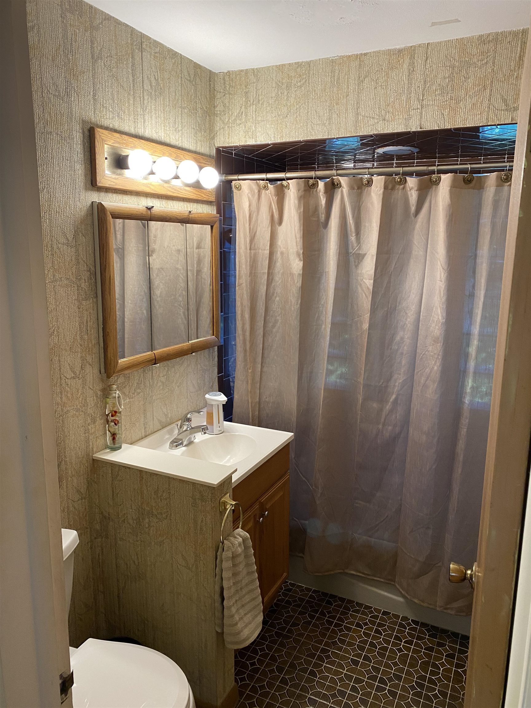 3323 Landstrom Road Rockford, IL 61107 - Photo 18 of 24 Gallery Image 18