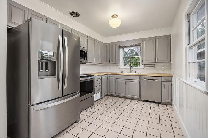 2211 11th Street Greeley, CO 80631 - Photo 4 of 30