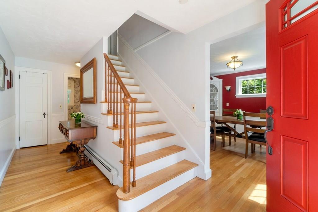 32 Pine Ridge Road Wellesley, MA 02481 - Photo 3 of 23