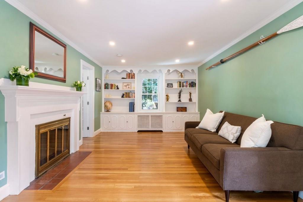 32 Pine Ridge Road Wellesley, MA 02481 - Photo 5 of 23