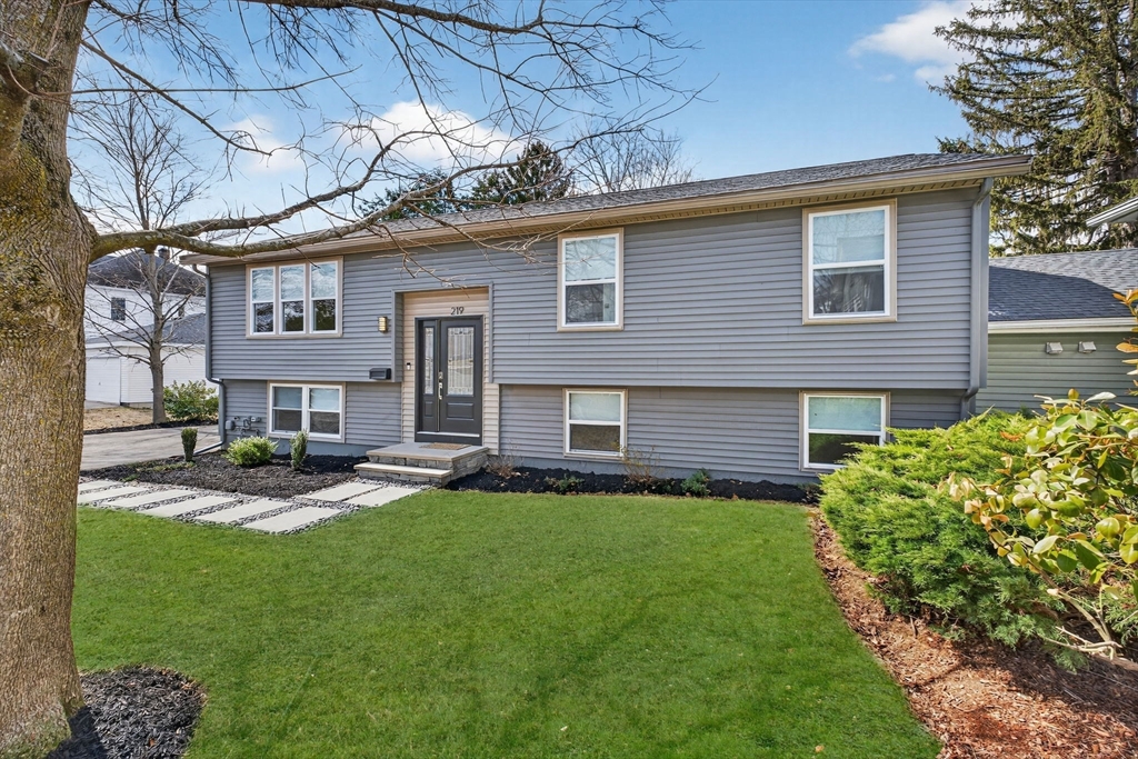 219 Waverley Road, Unit 219 North Andover, MA 01845 - Photo 1 of 33 Gallery Image 1