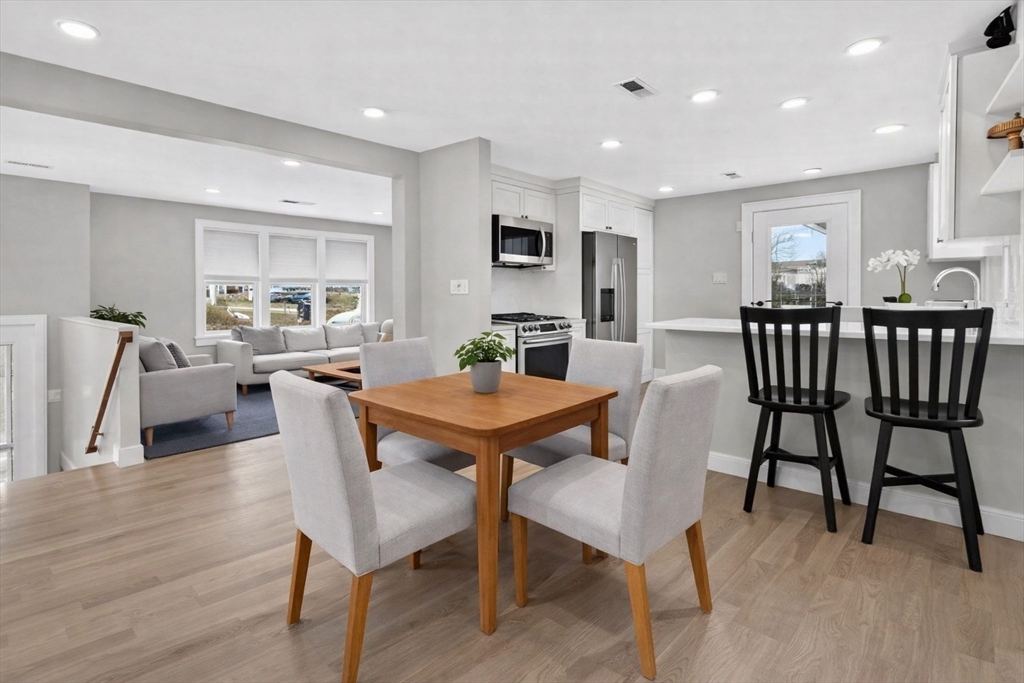219 Waverley Road, Unit 219 North Andover, MA 01845 - Photo 11 of 33 Gallery Image 11