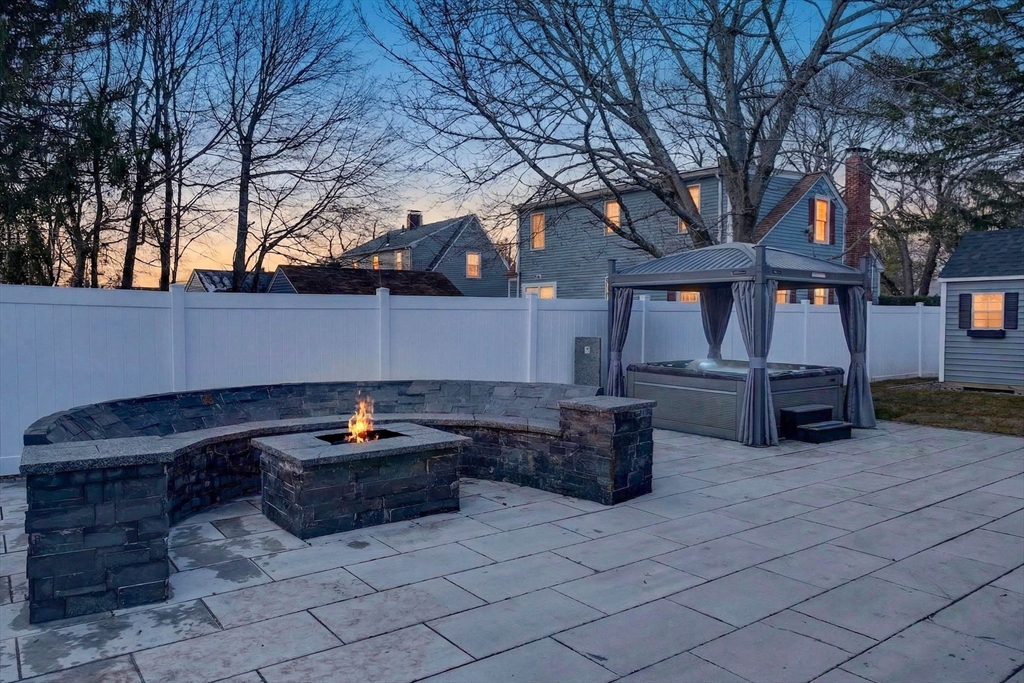 219 Waverley Road, Unit 219 North Andover, MA 01845 - Photo 4 of 33 Gallery Image 4
