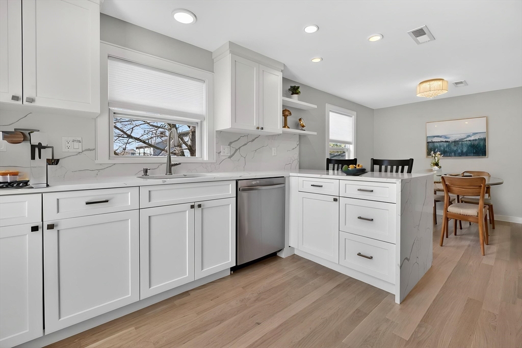 219 Waverley Road, Unit 219 North Andover, MA 01845 - Photo 8 of 33 Gallery Image 8