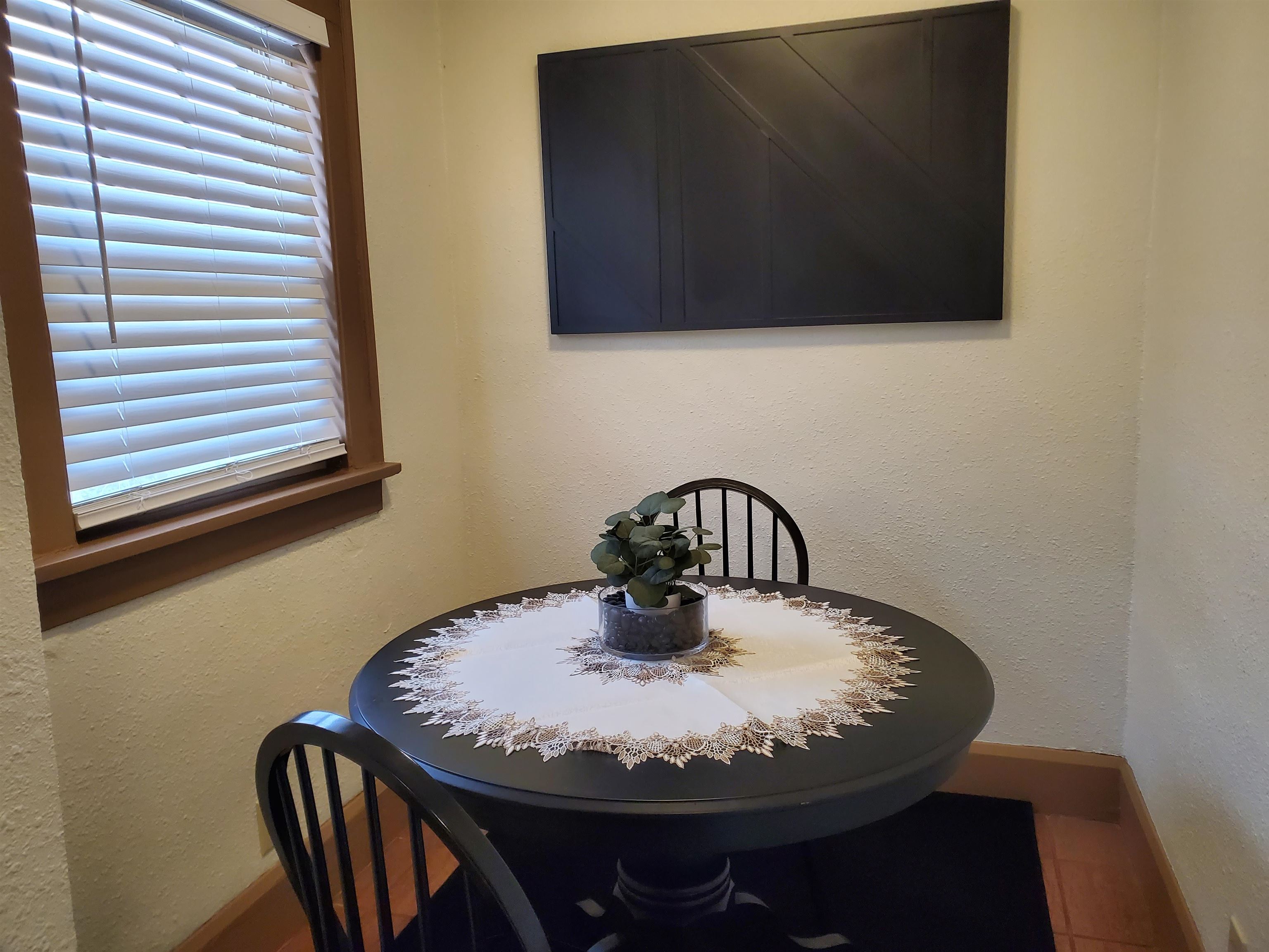 718 Seminary Street Rockford, IL 61104 - Photo 15 of 18 a view of a dining room with furniture