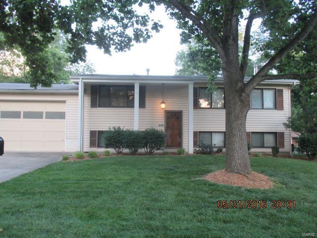 440 Fairview Court Ballwin, MO 63021 - Photo 1 of 18 Gallery Image 1