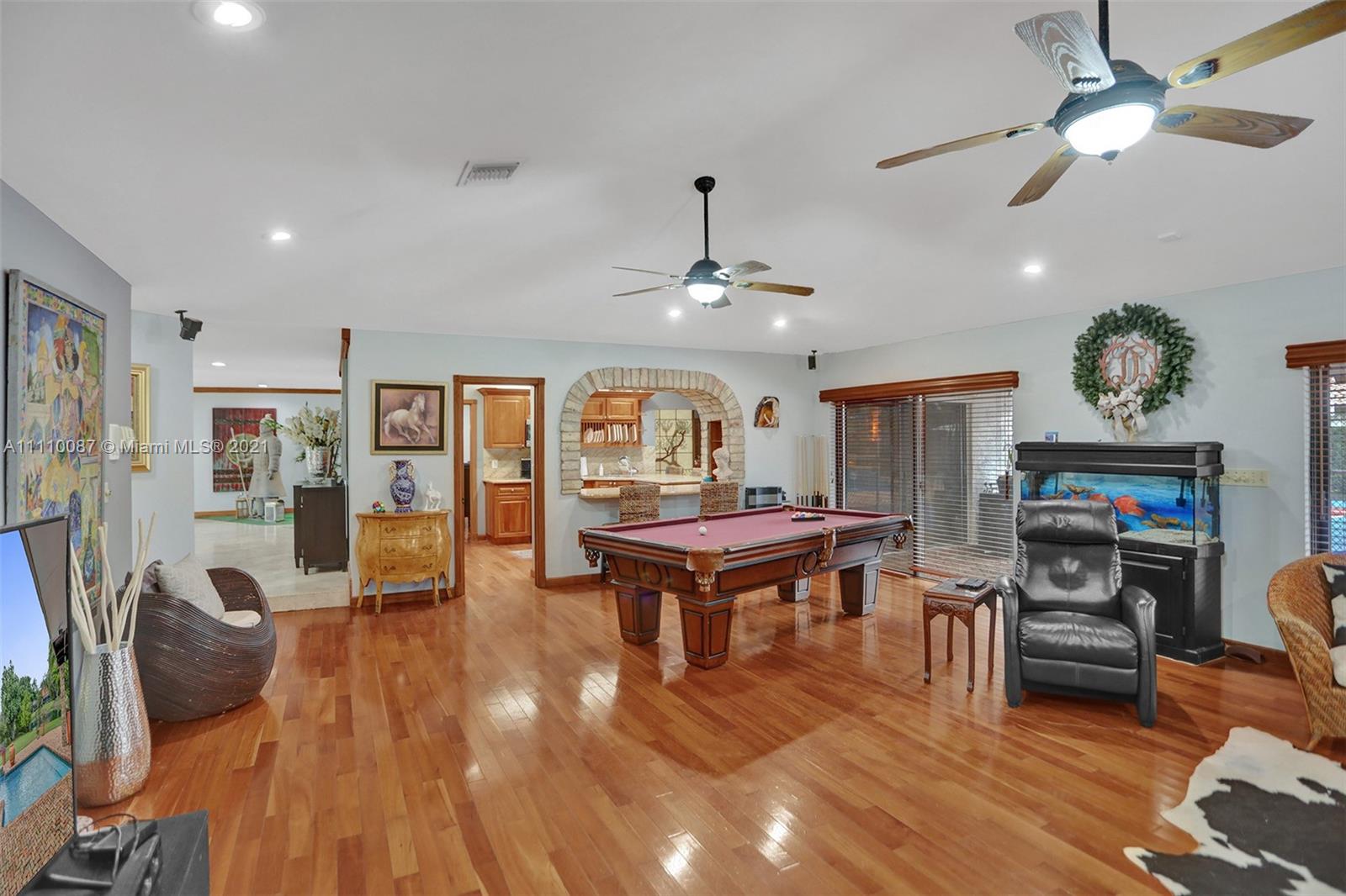 10500 Southwest 87th Court Miami, FL 33176 - Photo 16 of 61