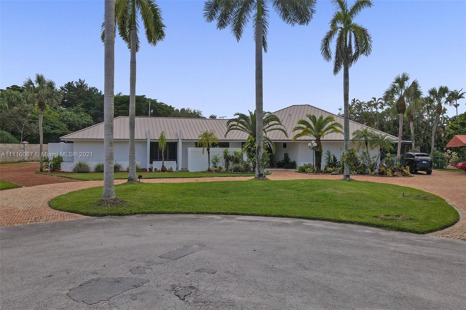 10500 Southwest 87th Court Miami, FL 33176 - Photo 2 of 61