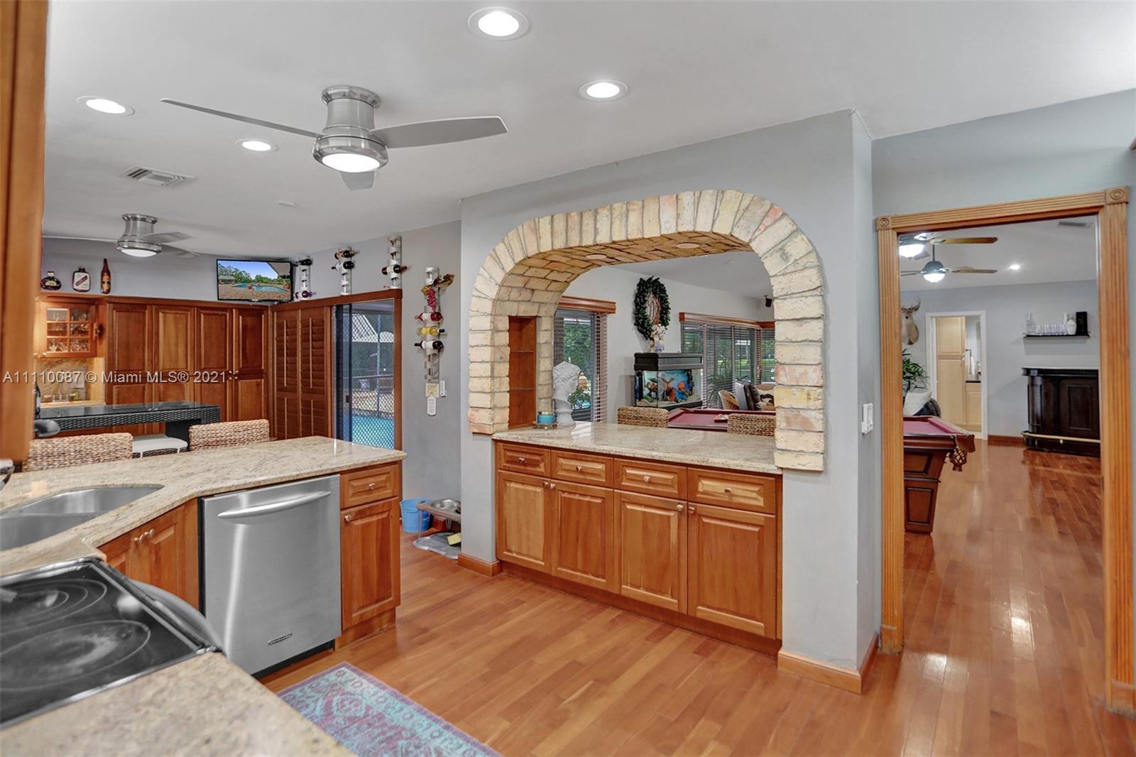 10500 Southwest 87th Court Miami, FL 33176 - Photo 24 of 61