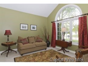 2412 Rosewell Point Springfield, IL 62711 - Photo 3 of 24