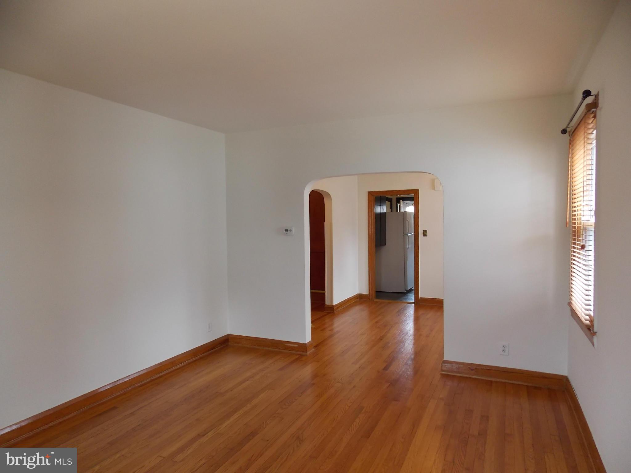 2620 Wycliffe Road Baltimore, MD 21234 - Photo 8 of 30 Living Room