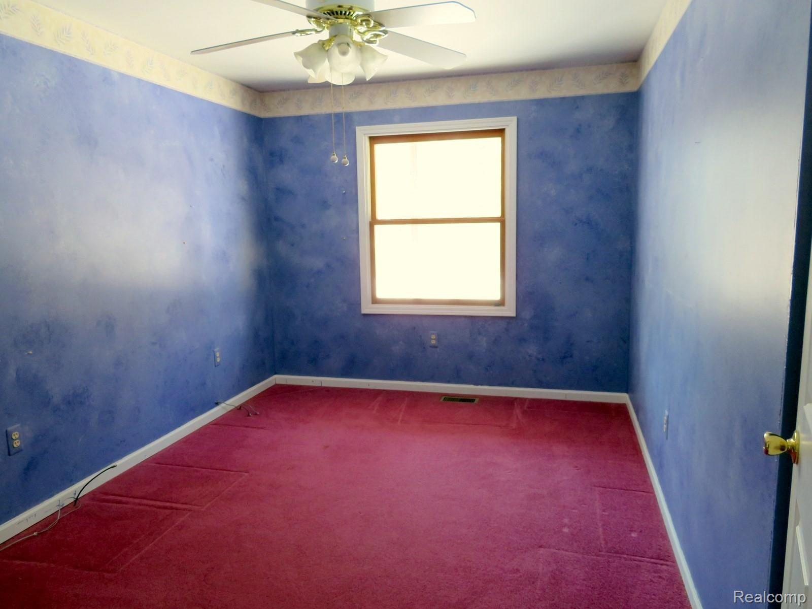 7121 Mabley Hill Road Fenton, MI 48430 - Photo 13 of 24 Bedroom 1.JPG