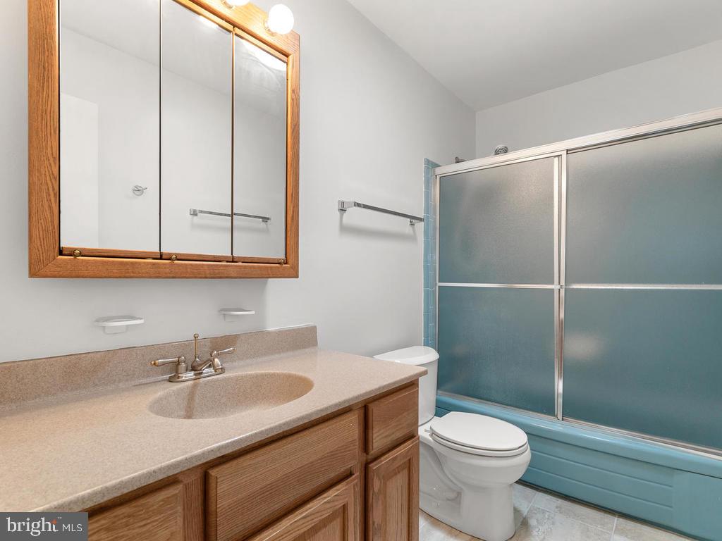 7412 Miller Fall Road Rockville, MD 20855 - Photo 42 of 69 Hall bath