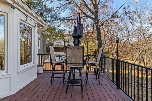 $515,000 | 506 East 122nd Street, Kansas City, MO 64145