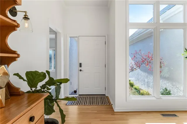 $515,000 | 506 East 122nd Street, Kansas City, MO 64145