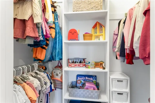 $515,000 | 506 East 122nd Street, Kansas City, MO 64145