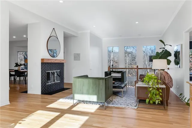 $515,000 | 506 East 122nd Street, Kansas City, MO 64145