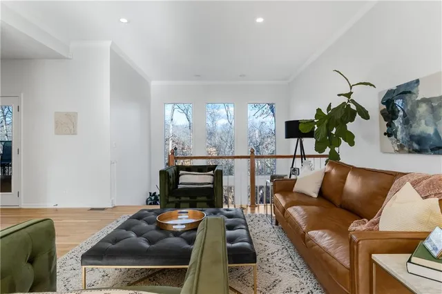 $515,000 | 506 East 122nd Street, Kansas City, MO 64145