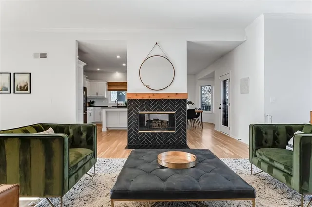 $515,000 | 506 East 122nd Street, Kansas City, MO 64145