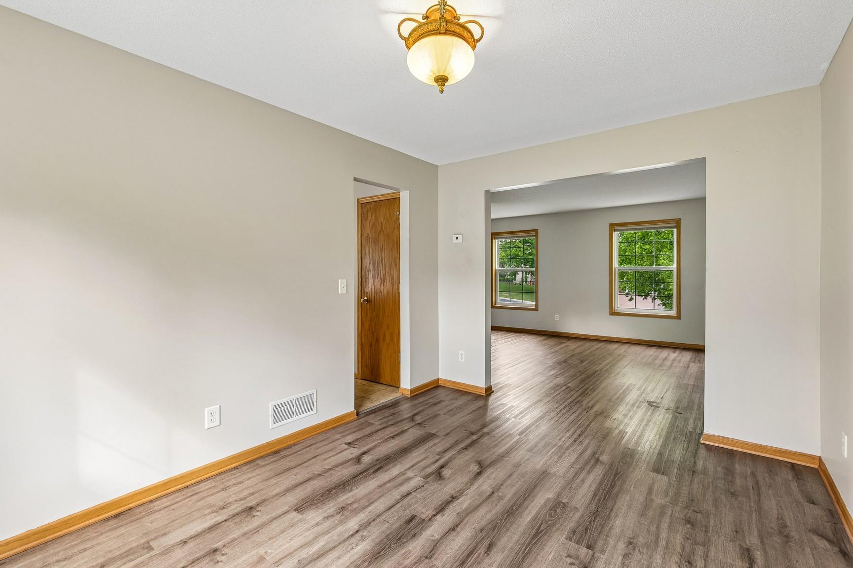 4926 Rusten Road Eagan, MN 55122 - Photo 12 of 50