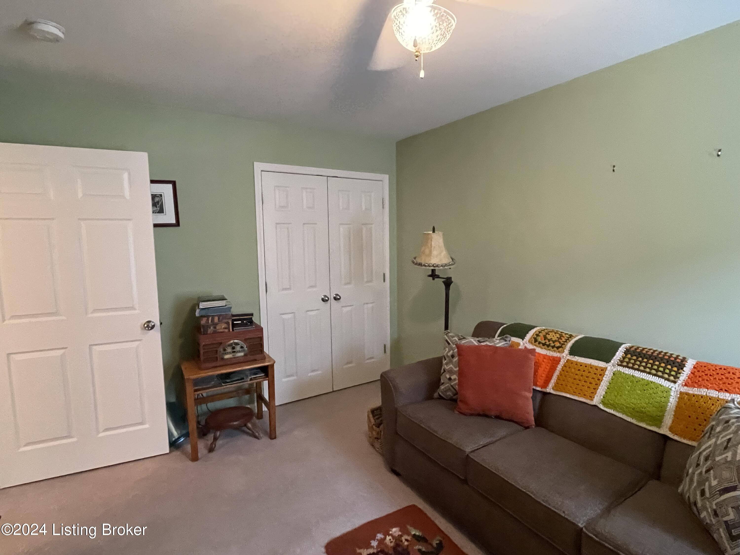 6626 Renate Road Louisville, KY 40291 - Photo 25 of 33 IMG_4718