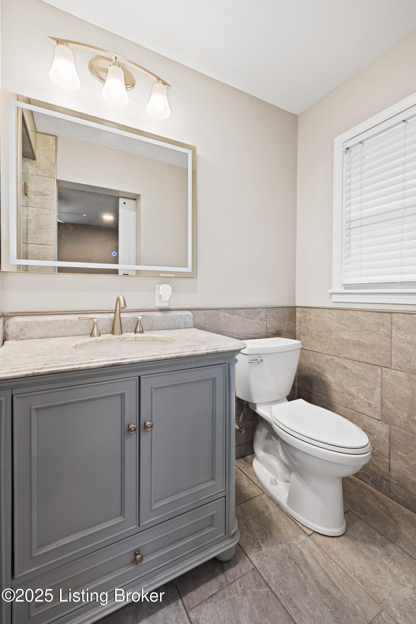 3907 Mamaroneck Road Louisville, KY 40218 - Photo 17 of 37 023