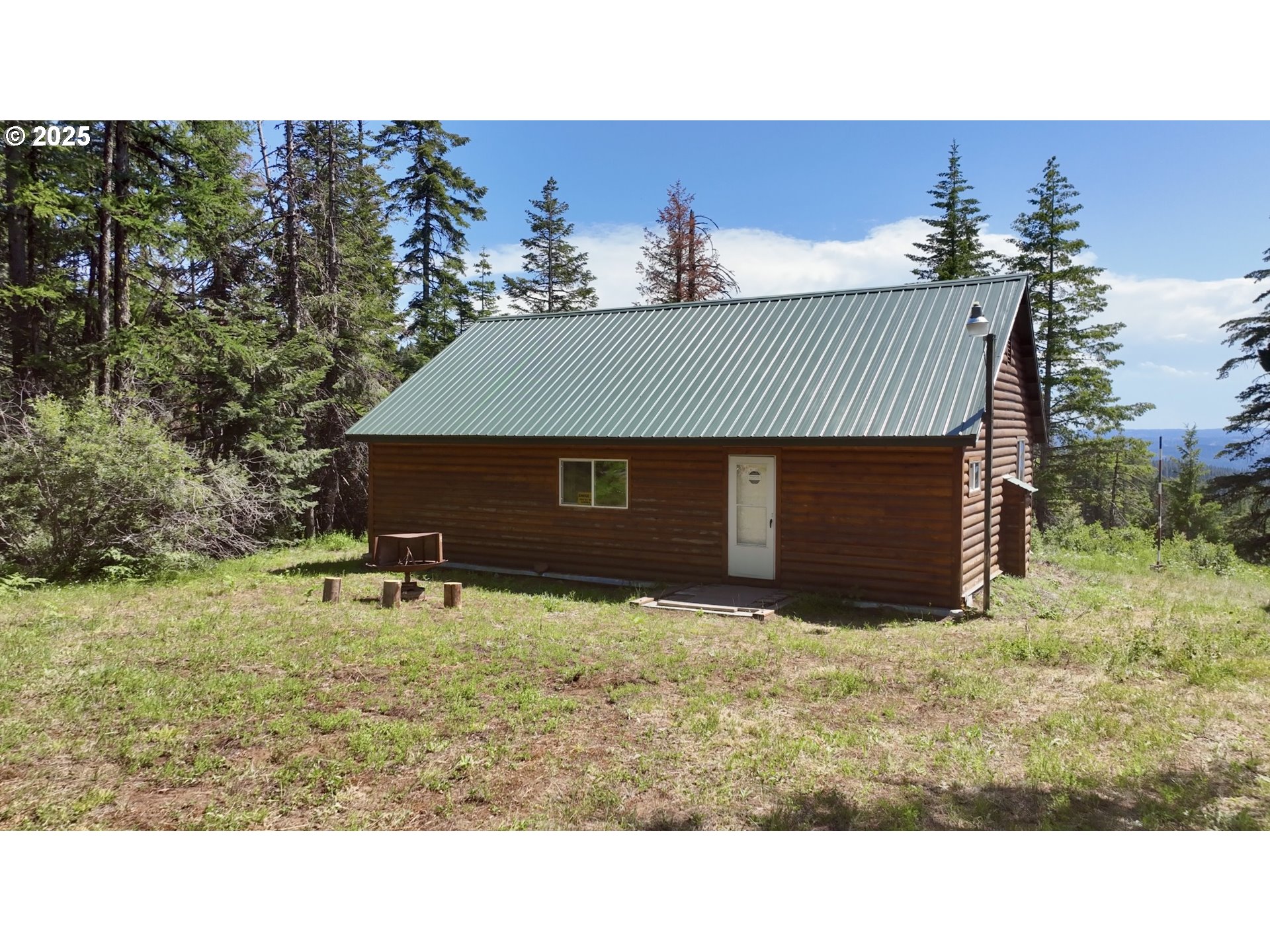 a black and white photo of a house