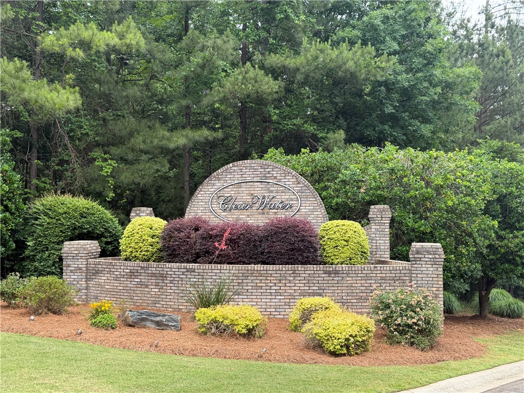 107 Abaco Lane Seneca, SC 29672 - Photo 3 of 28 Clearwater Subdivision