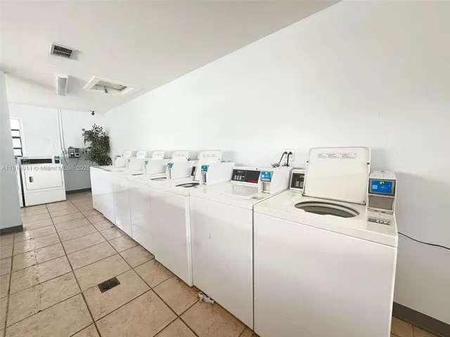 $1,750 | 4022 Lakeside Drive, Unit 4022, Tamarac, FL 33319