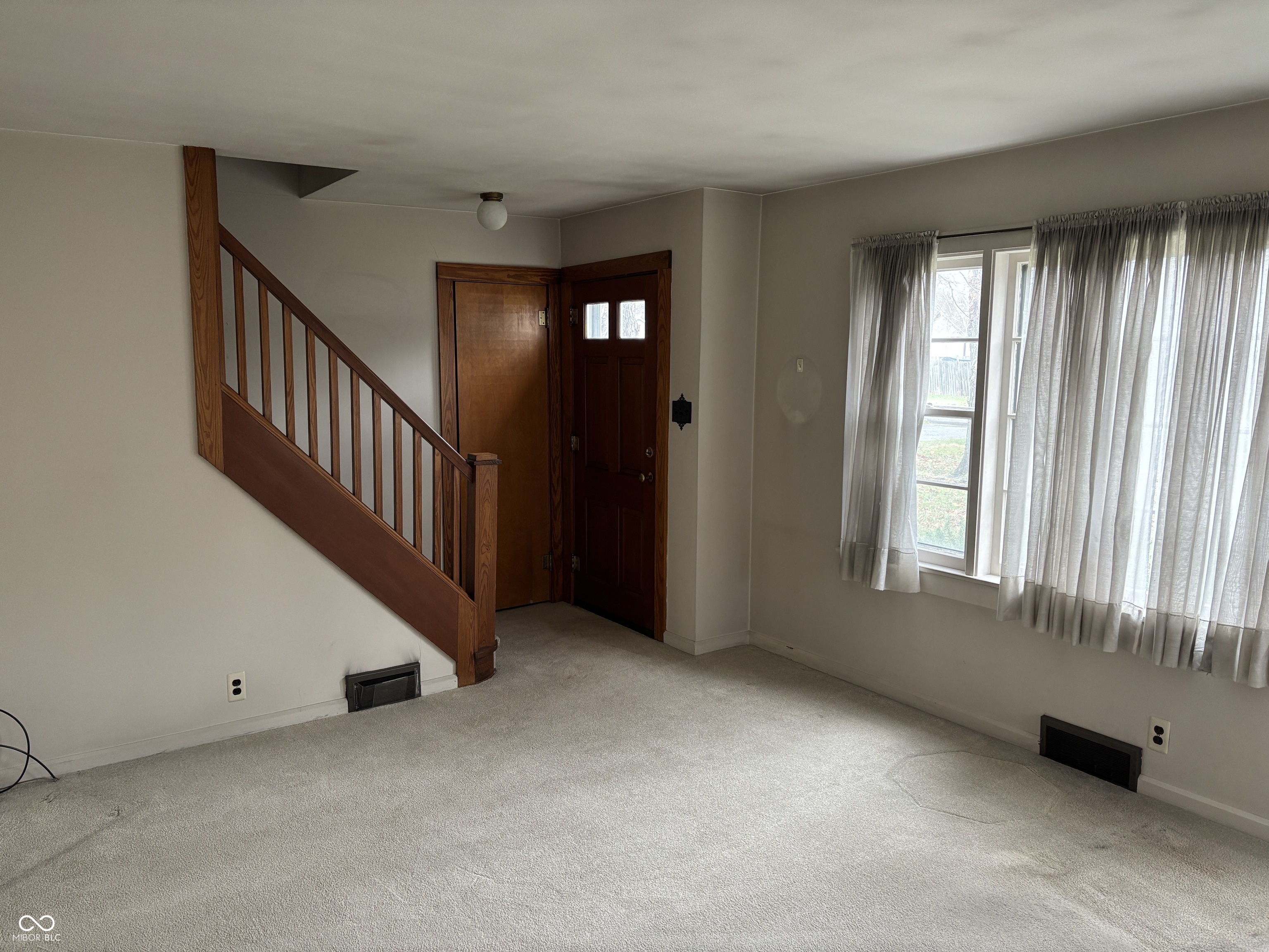 2724 North Marr Road Columbus, IN 47203 - Photo 8 of 26 Gallery Image 8
