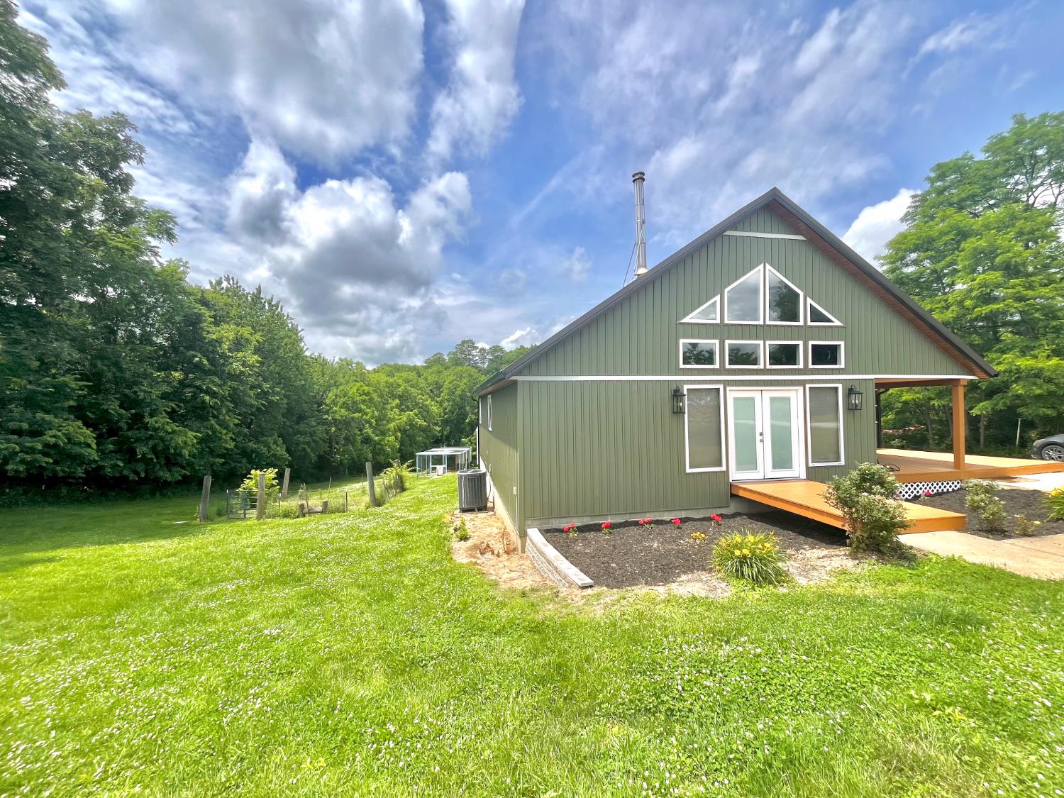 6661 Arnett Road Vevay, IN 47043 - Photo 3 of 27