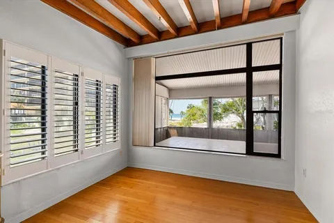 $1,500,000 | 40 77th Avenue, Treasure Island, FL 33706
