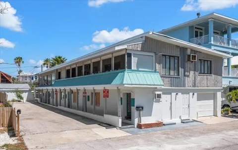 $1,500,000 | 40 77th Avenue, Treasure Island, FL 33706