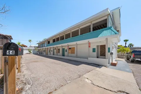 $1,500,000 | 40 77th Avenue, Treasure Island, FL 33706