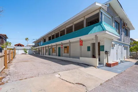 $1,500,000 | 40 77th Avenue, Treasure Island, FL 33706