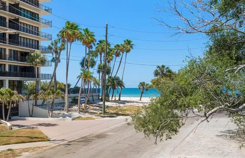 $1,500,000 | 40 77th Avenue, Treasure Island, FL 33706