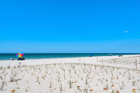 $1,500,000 | 40 77th Avenue, Treasure Island, FL 33706