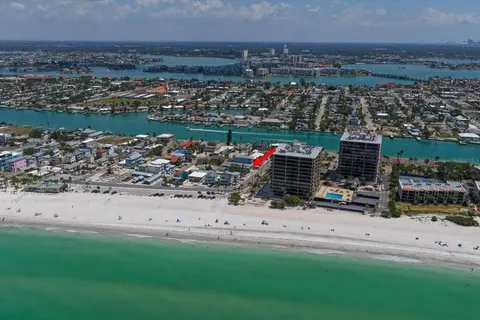 $1,500,000 | 40 77th Avenue, Treasure Island, FL 33706