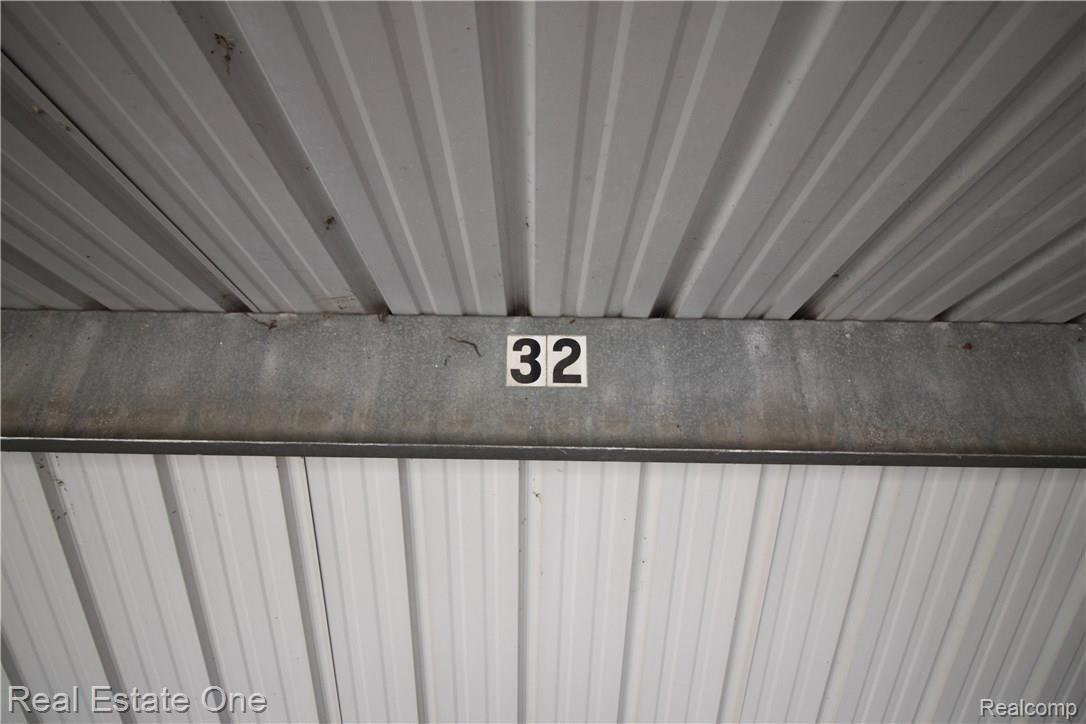 470 Baldwin Avenue Rochester, MI 48307 - Photo 25 of 29 IMG_3557.JPG
