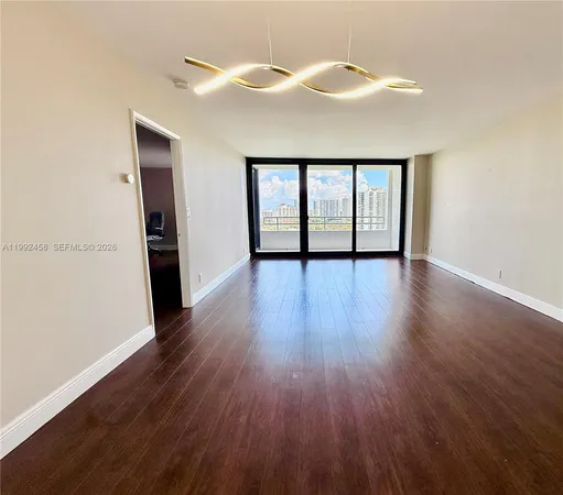 $2,800 | 20355 Northeast 34th Court, Unit 1921, Aventura, FL 33180