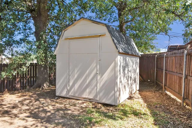 $399,000 | 2603 Brookhaven Drive, Denison, TX 75020