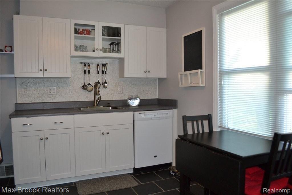 3049 Inman Street Ferndale, MI 48220 - Photo 8 of 17 Remodeled Kitchen
