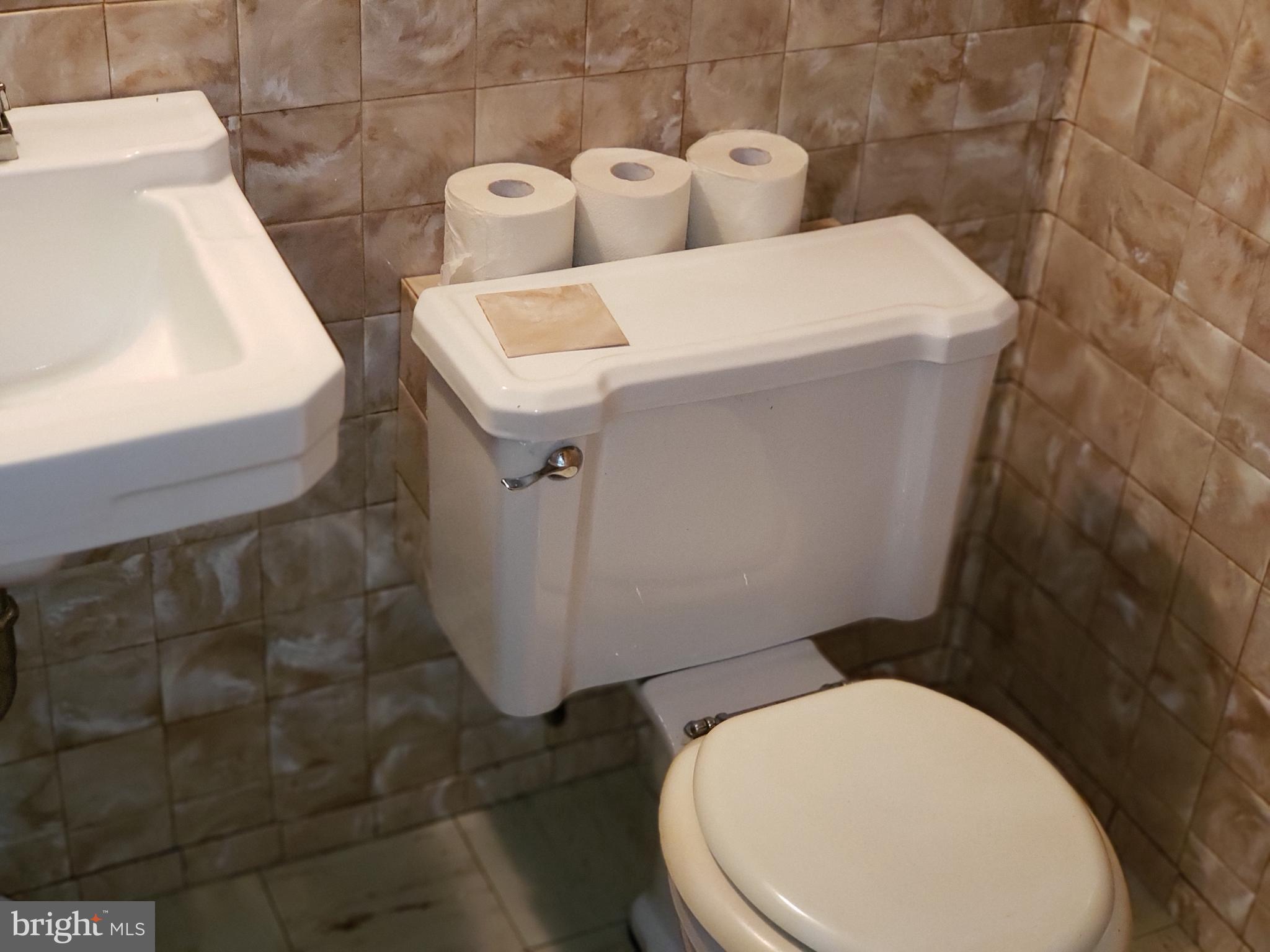 15 Saranac Road Hamilton, NJ 08619 - Photo 19 of 24 Half Bath