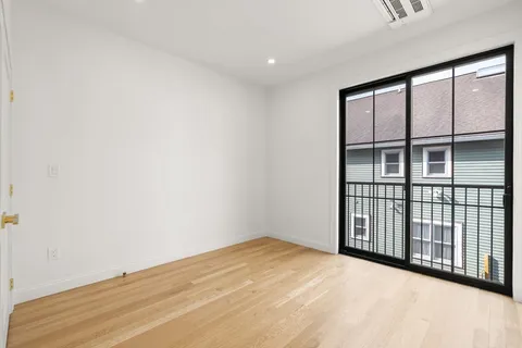 $1,250,000 | 27 Shepard Street, Unit 4, Boston, MA 02135