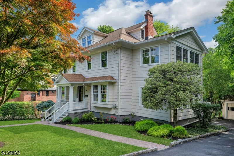 89 Beechwood Road Summit, NJ 07901 - Photo 3 of 45