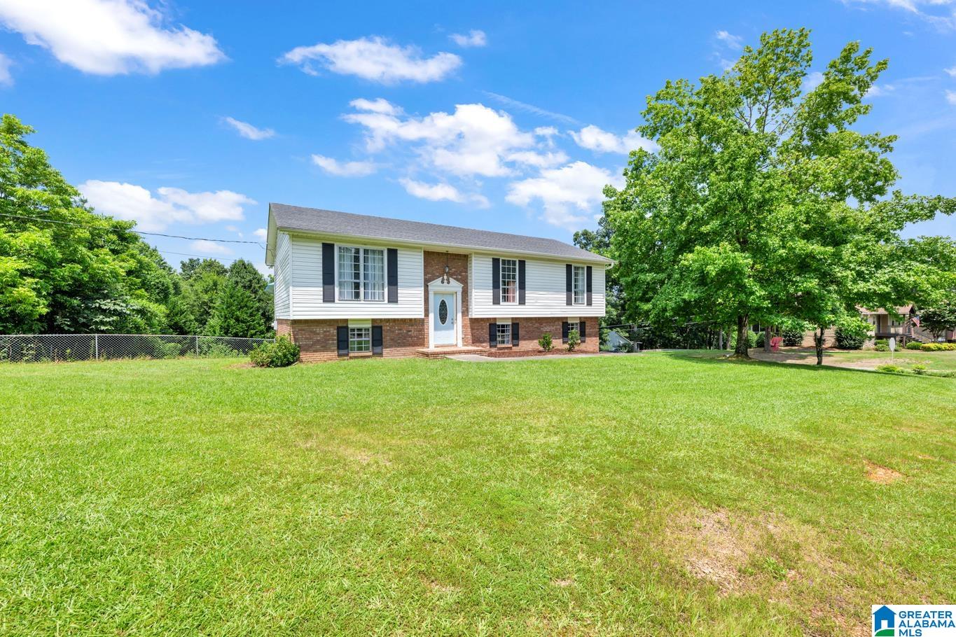 101 Pinehurst Road Trussville, AL 35173 - Photo 2 of 31