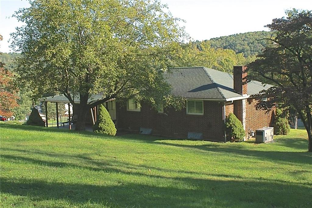 445 Old Rte 51 Smock, PA 15480 - Photo 19 of 23
